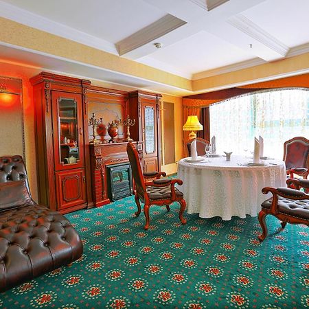 Diplomat Hotel By Ag Hotels Group Asztana Szoba fotó