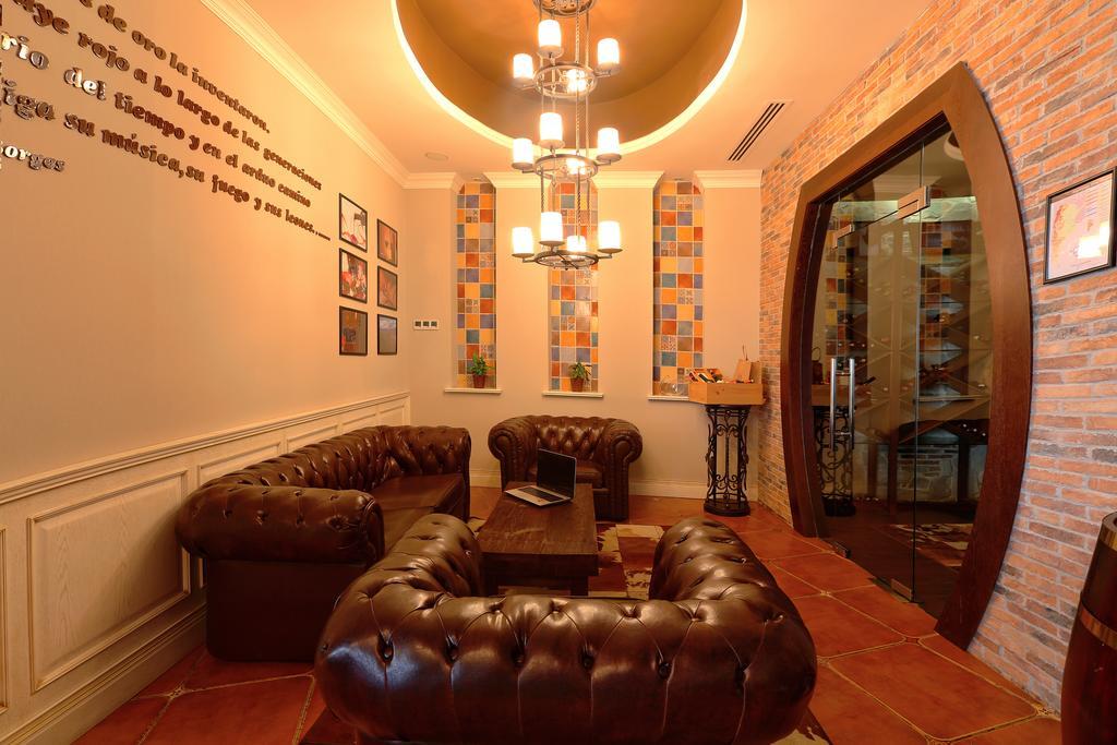 Diplomat Hotel By Ag Hotels Group Asztana Kültér fotó