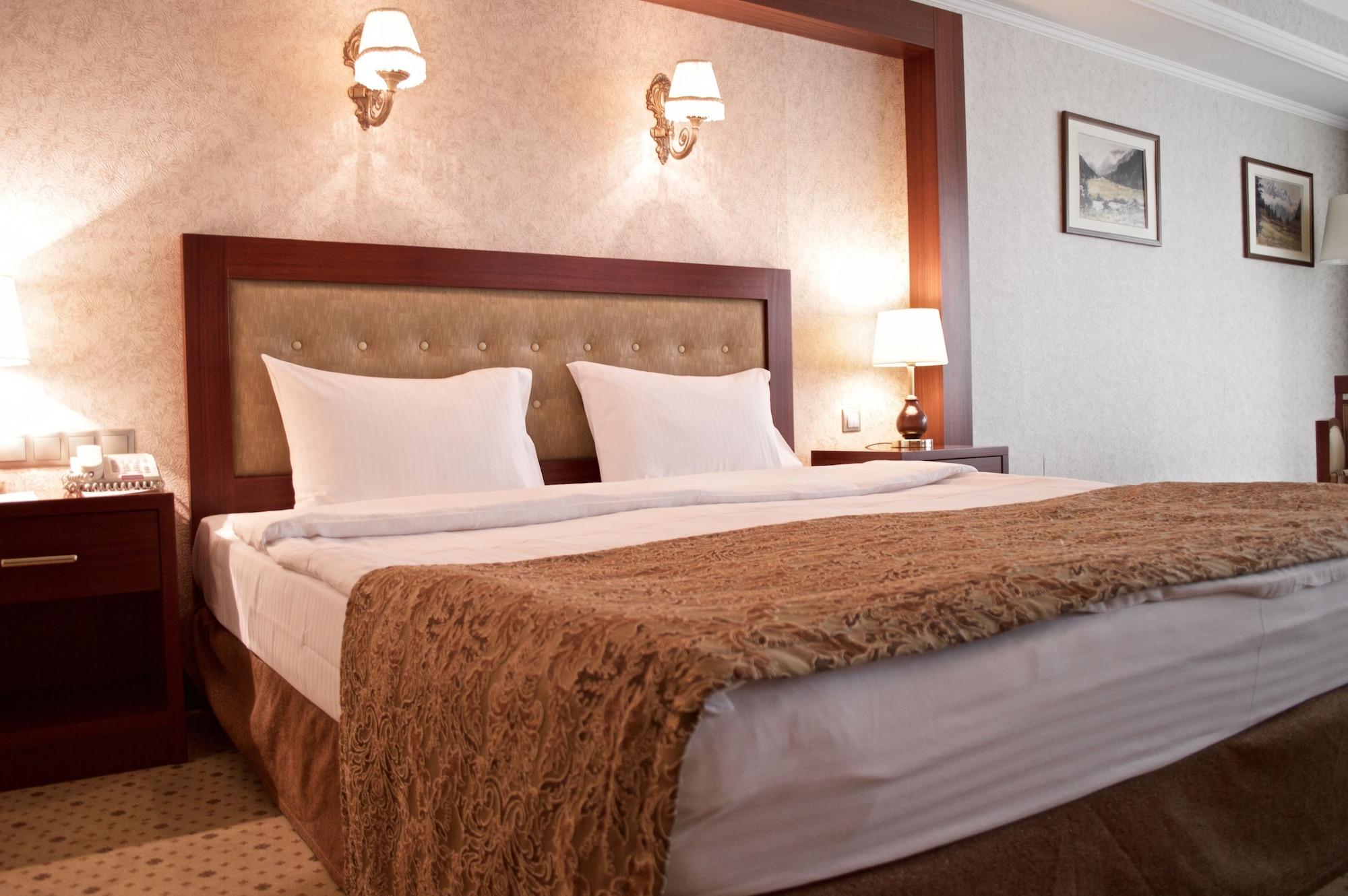Diplomat Hotel By Ag Hotels Group Asztana Kültér fotó